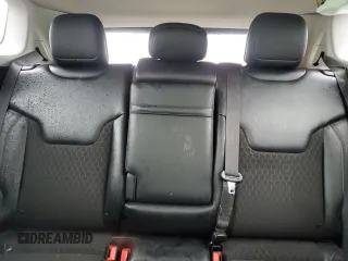 2018 Jeep Compass Latitude z VIN 3C4NJDBB5JT100723, wystawiony jako Copart lot #56203895 z przebiegiem Nie podano mil oraz Szkoda całkowita • Salvage title. Historia ofert i sprzedaży dostępna na DreamBid. Obrazek 10.