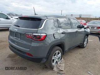2024 Jeep Compass Sport с VIN 3C4NJDANXRT583844, выставлен на аукционе IAAI как лот 41359436 с пробегом 12 622 миль миль и . История ставок и продаж доступна на DreamBid. Изображение 4.