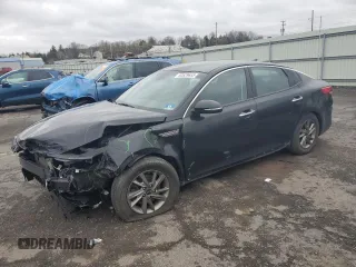 2020 Kia Optima LX z VIN 5XXGT4L38LG378895, wystawiony jako Copart lot #52529655 z przebiegiem 95 456 mil mil oraz Szkody całkowita. Historia ofert i sprzedaży dostępna na DreamBid. Obrazek 1.