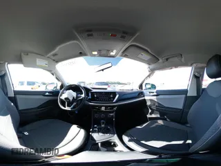 2022 Volkswagen Taos SE z VIN 3VVRX7B2XNM076678, wystawiony jako IAAI lot #42323230 z przebiegiem 23 619 mil mil oraz . Historia ofert i sprzedaży dostępna na DreamBid. Obrazek 19.
