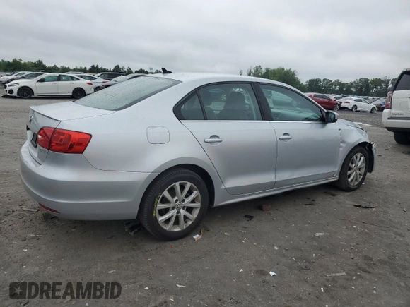 2013 Volkswagen Jetta SE z VIN 3VWDP7AJ8DM377432, wystawiony jako Copart lot #60154025 z przebiegiem 117 757 mil mil oraz Szkoda całkowita • Salvage title. Historia ofert i sprzedaży dostępna na DreamBid. Obrazek 3.