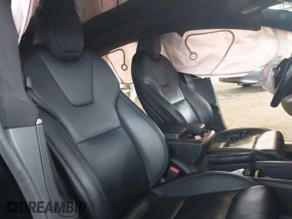 2021 Tesla Model S Long Range Plus with VIN 5YJSA1E28MF425446, listed as a IAAI auction lot 42026147 with 46,464 mi miles and . Bid and sale history available at DreamBid. Image 5.
