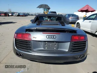2011 Audi R8 z VIN WUASUAFG9BN002572, wystawiony jako Copart lot #47427785 z przebiegiem 51 113 mil mil oraz Szkoda całkowita • Salvage title. Historia ofert i sprzedaży dostępna na DreamBid. Obrazek 6.