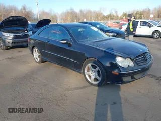 2009 Mercedes-Benz CLK 350 z VIN WDBTJ56H79F269805, wystawiony jako IAAI lot #41442600 z przebiegiem 124 527 mil mil oraz . Historia ofert i sprzedaży dostępna na DreamBid. Obrazek 1.
