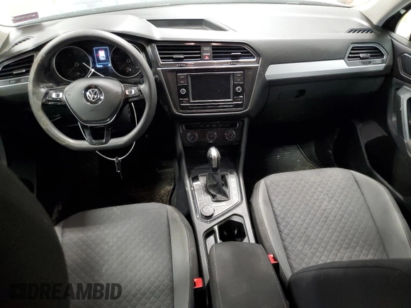 2018 Volkswagen Tiguan S z VIN 3VV0B7AX9JM034033, wystawiony jako Copart lot #43441295 z przebiegiem 127 719 mil mil oraz Szkoda całkowita • Salvage title. Historia ofert i sprzedaży dostępna na DreamBid. Obrazek 8.
