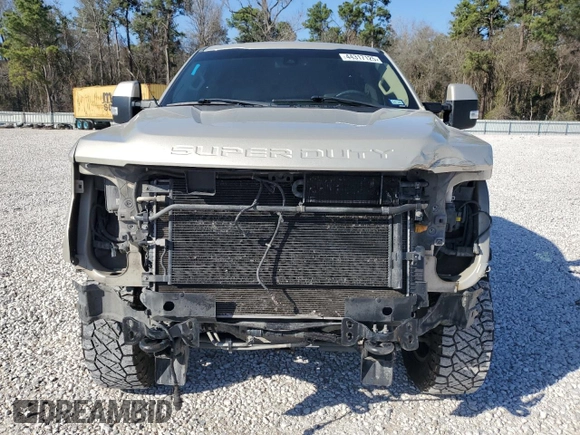 2017 Ford Super Duty F-250 SRW Lariat with VIN 1FT7W2BT9HEE00914, listed as a Copart auction lot 44317125 with 235,860 mi miles and Clean Title. Bid and sale history available at carsss.com. Image 5.