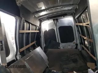 2023 Ford Transit Cargo z VIN 1FTBR1X81PKA66166, wystawiony jako Copart lot #46865065 z przebiegiem 108 487 mil mil oraz Szkoda całkowita • Salvage title. Historia ofert i sprzedaży dostępna na DreamBid. Obrazek 10.