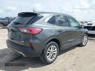2020 Ford Escape SE z VIN 1FMCU0G61LUB95997, wystawiony jako IAAI lot #42687641 z przebiegiem 80 125 mil mil oraz . Historia ofert i sprzedaży dostępna na DreamBid. Obrazek 4.