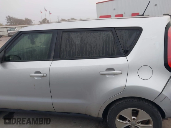 2016 Kia Soul with VIN KNDJN2A22G7834869, listed as a IAAI auction lot 41052392 with 100,551 mi miles. Bid and sale history available at carsss.com. Image 14.