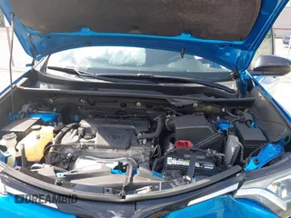 2017 Toyota RAV4 LE z VIN JTMZFREV4HJ112174, wystawiony jako IAAI lot #40311487 z przebiegiem 94 082 mil mil oraz . Historia ofert i sprzedaży dostępna na DreamBid. Obrazek 10.