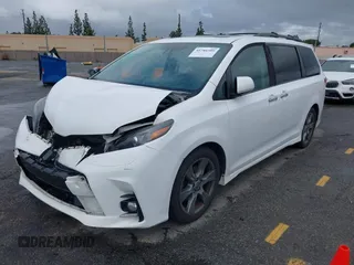 2018 Toyota Sienna SE with VIN 5TDXZ3DC5JS943512, listed as a IAAI auction lot 41786389 with 81,280 mi miles and . Bid and sale history available at DreamBid. Image 2.