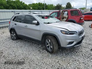 2019 Jeep Cherokee Limited z VIN 1C4PJMDX6KD139989, wystawiony jako Copart lot #54819445 z przebiegiem 119 077 mil mil oraz Szkoda całkowita • Salvage title. Historia ofert i sprzedaży dostępna na DreamBid. Obrazek 4.