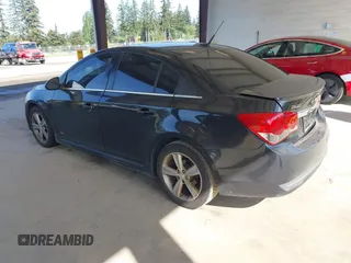 2014 Chevrolet Cruze 2LT z VIN 1G1PE5SB6E7260163, wystawiony jako IAAI lot #42182669 z przebiegiem 154 429 mil mil oraz . Historia ofert i sprzedaży dostępna na DreamBid. Obrazek 3.