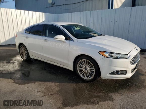 2016 Ford Fusion SE with VIN 1FA6P0HDXG5119898, listed as a Copart auction lot 62375375 with 92,631 mi miles and Clean title. Bid and sale history available at DreamBid. Image 4.