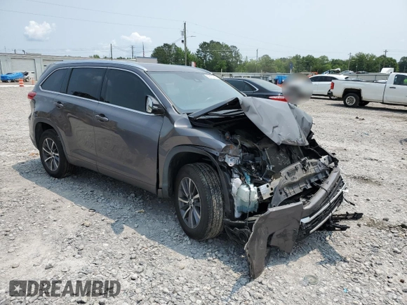 2018 Toyota Highlander SE with VIN 5TDKZRFH9JS545175, listed as a Copart auction lot 59377945 with 214,242 mi miles and Salvage title. Bid and sale history available at DreamBid. Image 4.
