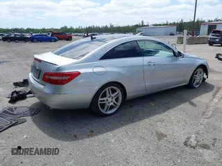 2013 Mercedes-Benz E 350 with VIN WDDKJ5KB3DF199684, listed as a IAAI auction lot 42160900 with 134,811 mi miles and . Bid and sale history available at DreamBid. Image 4.