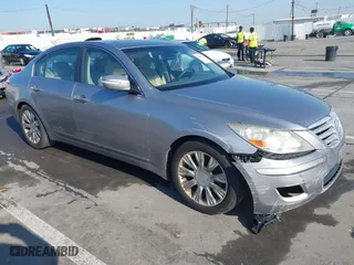 2009 Hyundai Genesis with VIN KMHGC46E59U046506, listed as a IAAI auction lot 41990191 with 86,791 mi miles. Bid and sale history available at carsss.com. Image 1.