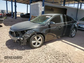 2014 Chevrolet Cruze 2LT z VIN 1G1PE5SB7E7379128, wystawiony jako Copart lot #57081415 z przebiegiem 119 540 mil mil oraz Szkoda całkowita • Salvage title. Historia ofert i sprzedaży dostępna na DreamBid. Obrazek 1.