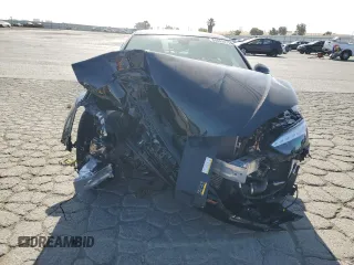 2024 Audi A5 Sportback S line Premium z VIN WAUDACF58RA084690, wystawiony jako Copart lot #60849475 z przebiegiem Nie podano mil oraz Szkoda całkowita • Salvage title. Historia ofert i sprzedaży dostępna na DreamBid. Obrazek 5.
