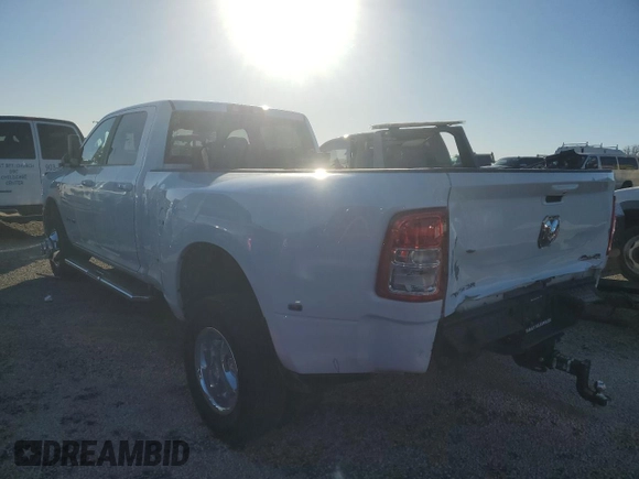 2022 Ram 3500 Big Horn with VIN 3C63RRHL2NG260030, listed as a Copart auction lot 82290494 with 33,598 mi miles and Clean Title. Bid and sale history available at carsss.com. Image 2.