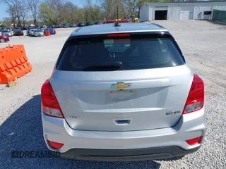 2017 Chevrolet Trax LS with VIN 3GNCJKSBXHL232986, listed as a IAAI auction lot 41986918 with 121,094 mi miles. Bid and sale history available at carsss.com. Image 16.