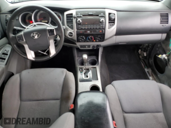 2012 Toyota Tacoma z VIN 3TMLU4EN6CM093217, wystawiony jako Copart lot #60237655 z przebiegiem 184 205 mil mil oraz Czysty tytuł • Clean title. Historia ofert i sprzedaży dostępna na DreamBid. Obrazek 8.