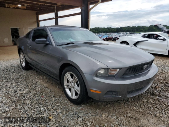 2012 Ford Mustang Premium with VIN 1ZVBP8AM7C5284669, listed as a Copart auction lot 60971735 with 172,958 mi miles and Salvage title. Bid and sale history available at DreamBid. Image 4.