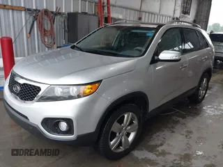 2013 Kia Sorento EX with VIN 5XYKU4A20DG313084, listed as a IAAI auction lot 41976552 with 168,397 mi miles and . Bid and sale history available at carsss.com. Image 18.
