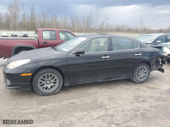 2004 Lexus ES 330 with VIN JTHBA30G645050400, listed as a Copart auction lot 53617765 with 104,698 mi miles and Salvage Title. Bid and sale history available at carsss.com. Image 1.