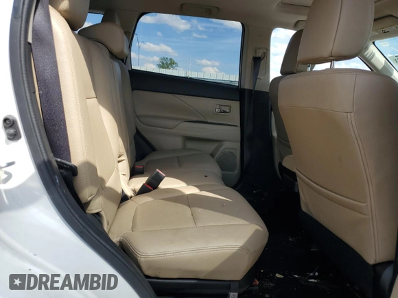 2017 Mitsubishi Outlander SE z VIN JA4AD3A38HZ005421, wystawiony jako Copart lot #55303005 z przebiegiem Nie podano mil oraz Szkoda całkowita • Salvage title. Historia ofert i sprzedaży dostępna na DreamBid. Obrazek 11.