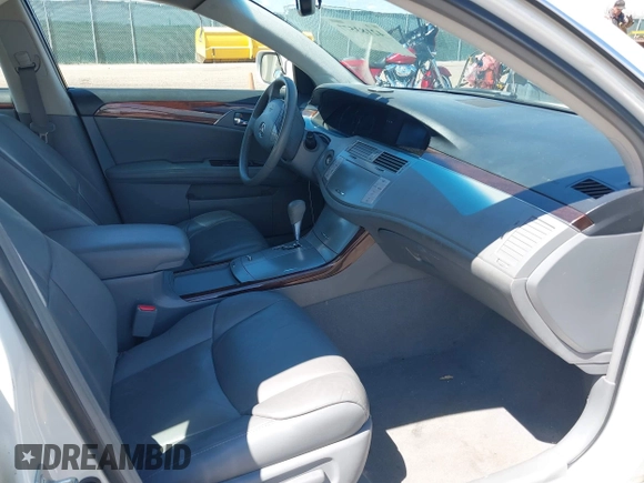 2008 Toyota Avalon XL with VIN 4T1BK36B88U322799, listed as a IAAI auction lot 42183577 with 185,655 mi miles. Bid and sale history available at carsss.com. Image 5.