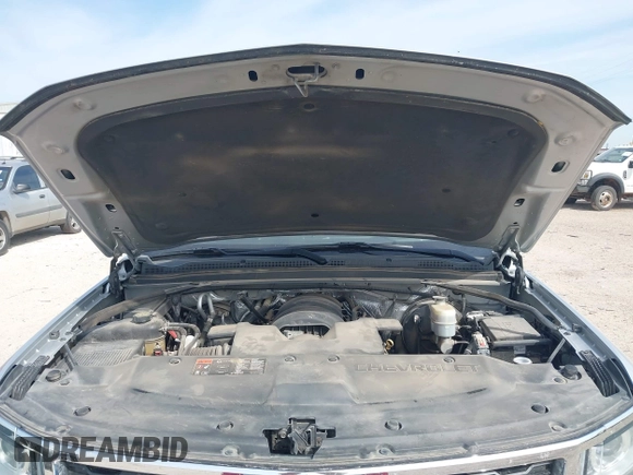 2015 Chevrolet Tahoe LT with VIN 1GNSCBKC9FR111984, listed as a IAAI auction lot 42003685 with 186,391 mi miles and . Bid and sale history available at DreamBid. Image 10.
