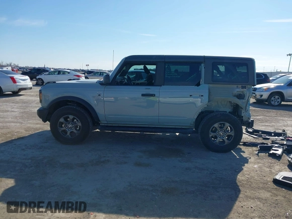 2022 Ford Bronco with VIN 1FMEE5BP1NLB60162, listed as a IAAI auction lot 41213977 with 21,226 mi miles. Bid and sale history available at carsss.com. Image 15.