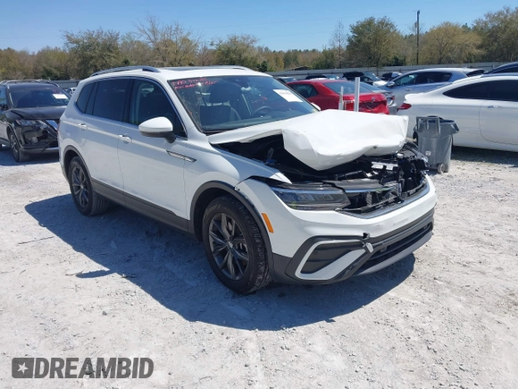 2024 Volkswagen Tiguan SE with VIN 3VVNB7AX2RM022579, listed as a IAAI auction lot 41819850 with 8,651 mi miles and . Bid and sale history available at DreamBid. Image 1.