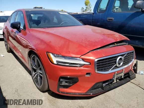 2019 Volvo S60 R-Design with VIN 7JR102FM1KG004368, listed as a Copart auction lot 55969514 with 39,872 mi miles and Salvage Title. Bid and sale history available at carsss.com. Image 4.
