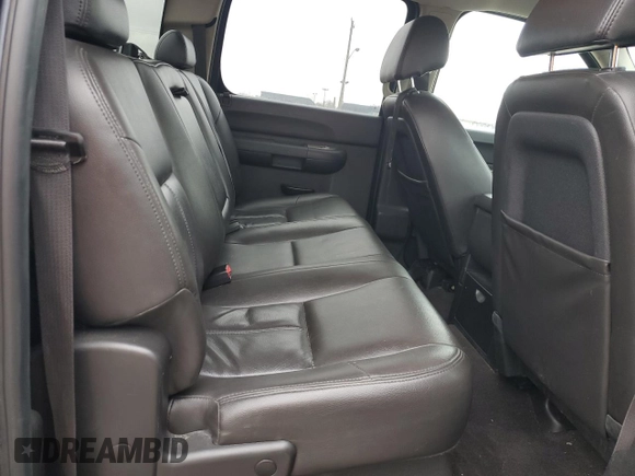 2010 Chevrolet Silverado 1500 1HY with VIN 3GCXKUEJ0AG131282, listed as a Copart auction lot 49652055 with 209,901 mi miles and Salvage Title. Bid and sale history available at DreamBid. Image 10.
