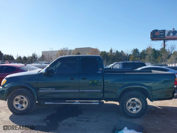 2004 Toyota Tundra SR5 with VIN 5TBRT34114S448987, listed as a IAAI auction lot 41763720 with 228,203 mi miles. Bid and sale history available at carsss.com. Image 15.