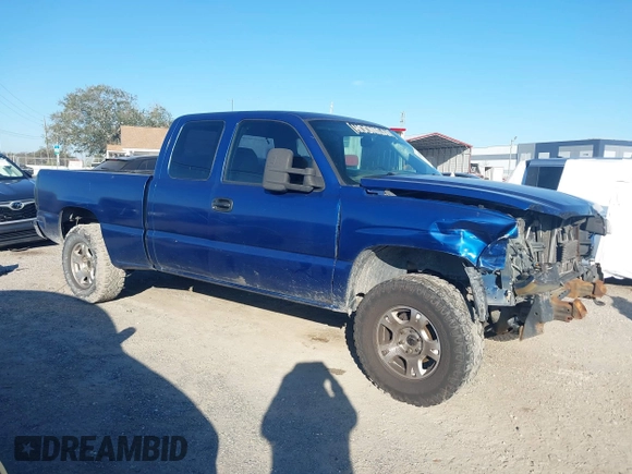 2004 Chevrolet Silverado 1500 with VIN 1GCEK19T54E256730, listed as a IAAI auction lot 41685840 with 281,979 mi miles and . Bid and sale history available at DreamBid. Image 1.
