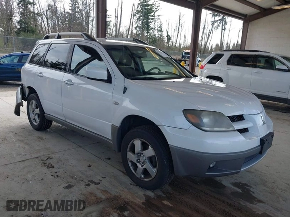 2003 Mitsubishi Outlander XLS with VIN JA4LZ41G33U092413, listed as a IAAI auction lot 41904961 with 178,691 mi miles. Bid and sale history available at carsss.com. Image 1.