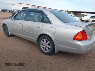 2002 Toyota Avalon XL with VIN 4T1BF28B82U205176, listed as a IAAI auction lot 41569373 with Not Provided miles and . Bid and sale history available at DreamBid. Image 3.