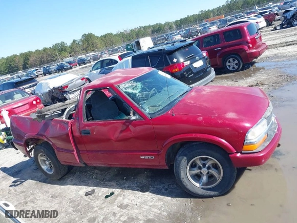 2000 Chevrolet S-10 LS with VIN 1GCCS14W0YK203515, listed as a IAAI auction lot 41577895 with NaN miles. Bid and sale history available at carsss.com. Image 14.