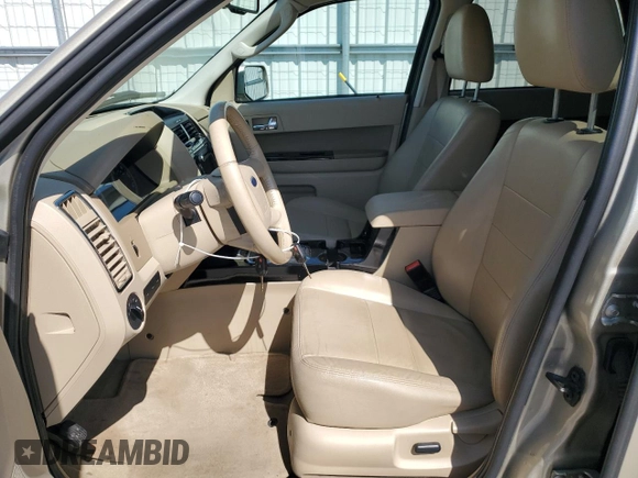 2010 Ford Escape Limited z VIN 1FMCU9EG5AKC49732, wystawiony jako Copart lot #61172415 z przebiegiem 148 796 mil mil oraz Szkoda całkowita • Salvage title. Historia ofert i sprzedaży dostępna na DreamBid. Obrazek 7.