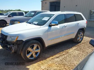 2013 Jeep Grand Cherokee Limited with VIN 1C4RJEBG7DC546133, listed as a IAAI auction lot 41970941 with 146,077 mi miles. Bid and sale history available at carsss.com. Image 18.