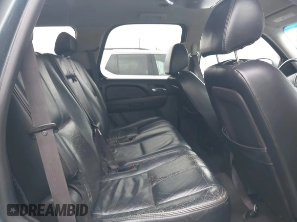 2008 GMC Yukon SLE w/3SA with VIN 1GKFC13C28J166446, listed as a IAAI auction lot 41531715 with 126,926 mi miles. Bid and sale history available at carsss.com. Image 8.