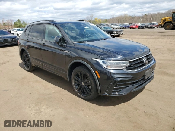 2022 Volkswagen Tiguan SE R-Line Black z VIN 3VV8B7AX9NM118989, wystawiony jako Copart lot #53507765 z przebiegiem 41 852 mil mil oraz Szkoda całkowita • Salvage title. Historia ofert i sprzedaży dostępna na DreamBid. Obrazek 4.