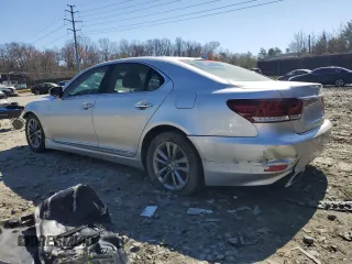 2013 Lexus LS 460 with VIN JTHCL5EF1D5017377, listed as a Copart auction lot 48390465 with 136,366 mi miles and Salvage title. Bid and sale history available at DreamBid. Image 2.