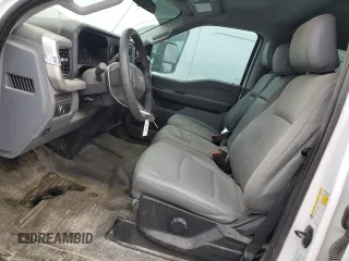 2023 Ford F-250 XL with VIN 1FT7W2BA3PEE18810, listed as a Copart auction lot 42390845 with 59,286 mi miles and Salvage title. Bid and sale history available at DreamBid. Image 7.