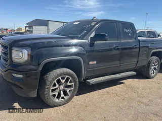 2017 GMC Sierra 1500 SLT z VIN 1GTV2NEC3HZ246368, wystawiony jako Copart lot #50406265 z przebiegiem 140 936 mil mil oraz Czysty tytuł • Clean title. Historia ofert i sprzedaży dostępna na DreamBid. Obrazek 2.
