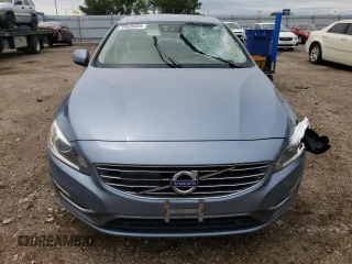 2017 Volvo S60 Inscription Platinum with VIN LYV402TM6HB136966, listed as a Copart auction lot 59530504 with 110,624 mi miles and Clean Title. Bid and sale history available at carsss.com. Image 5.