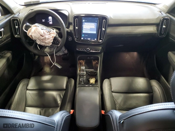 2023 Volvo XC40 Plus Bright Theme with VIN YV4L12UN4P2963605, listed as a Copart auction lot 51118725 with 4,406 mi miles and Clean Title. Bid and sale history available at carsss.com. Image 8.